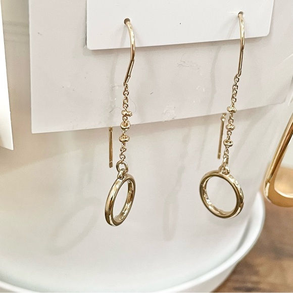 NWT Nine West gold & green long arrow necklace, hoop and dangling earrings - Picture 3 of 12